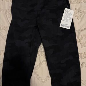 Lululemon Wunder Train HR 25" Leggings
